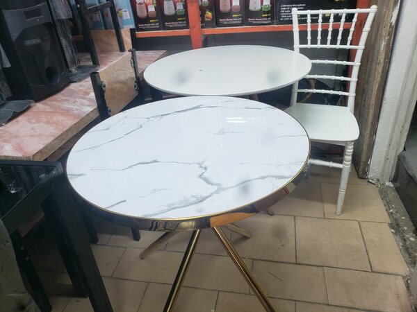 Round Marble Table