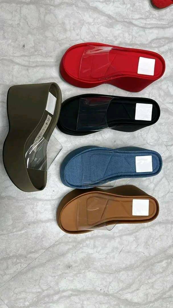 Sandales compensées mode