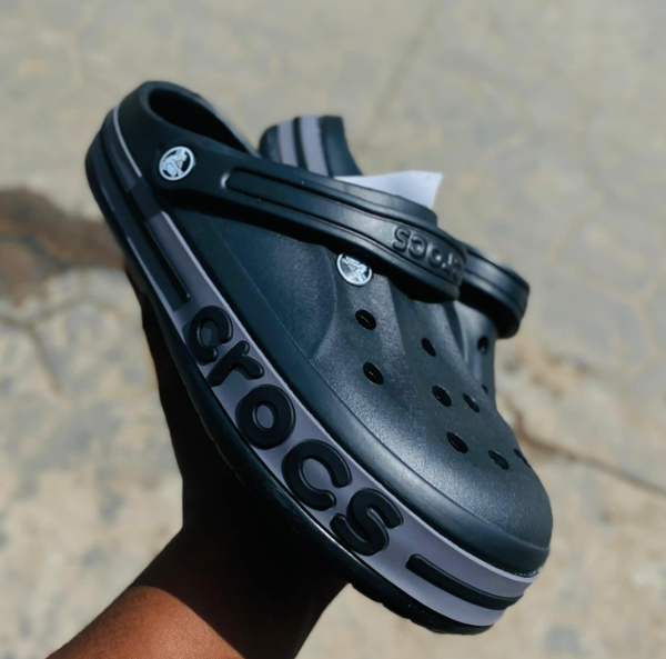 crocs