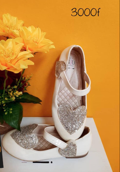 Chaussures enfants blanches pour filles