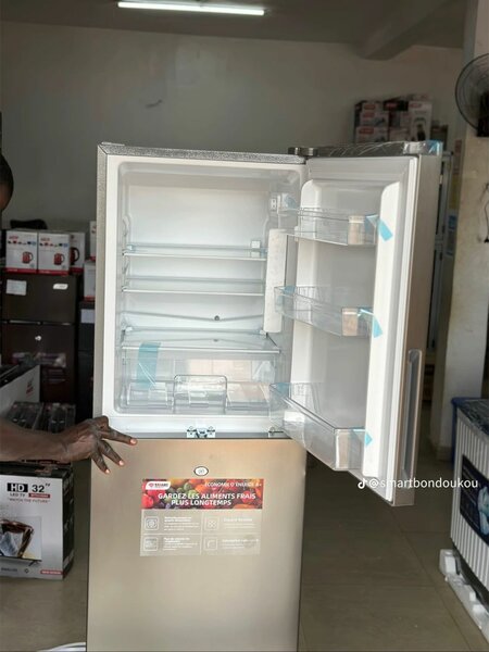 Réfrigérateur congélateur compact
