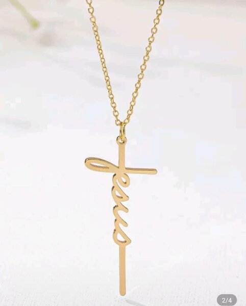 Chaîne avec Pendentif Jésus