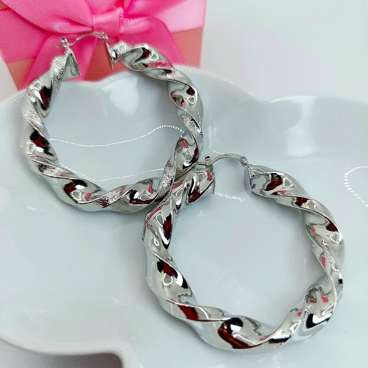 Créoles torsadées stylées