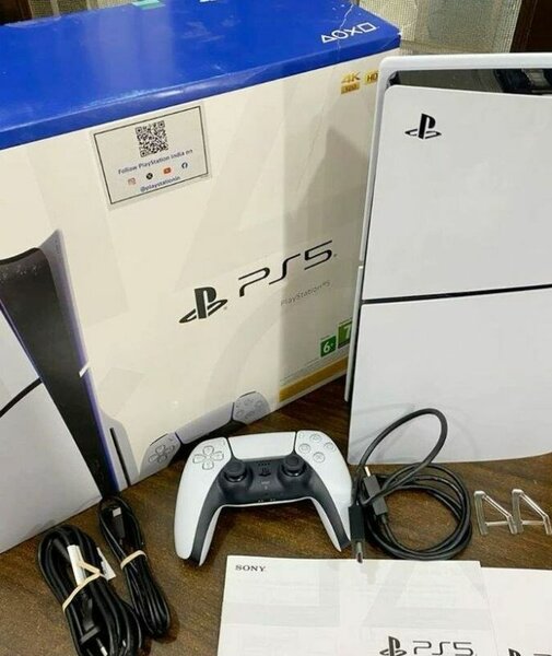 Console Sony PS5 avec Jeux