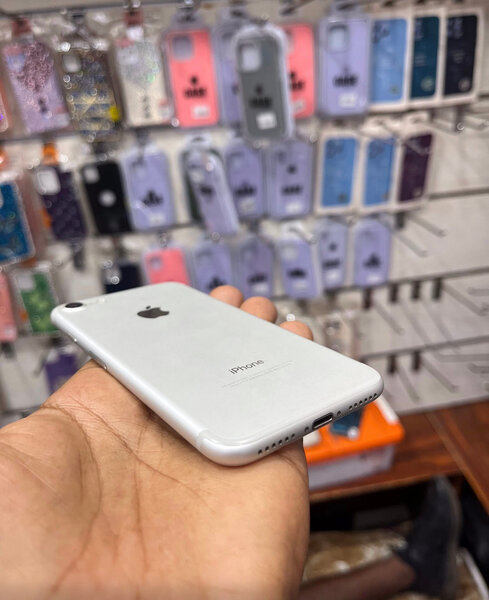 iPhone 8 blanc 64 Go