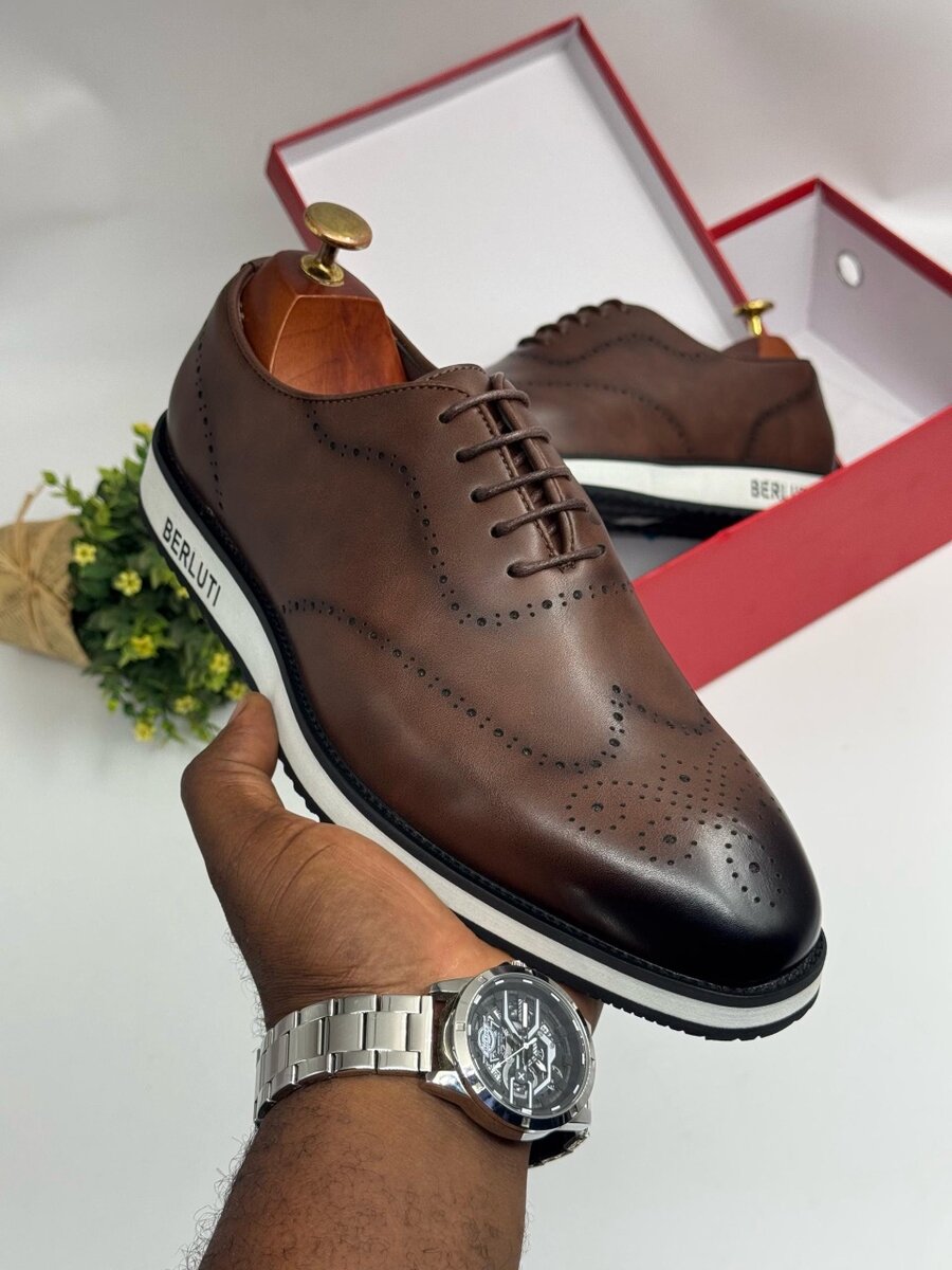 BERLUTI COFFEE AND WHITE