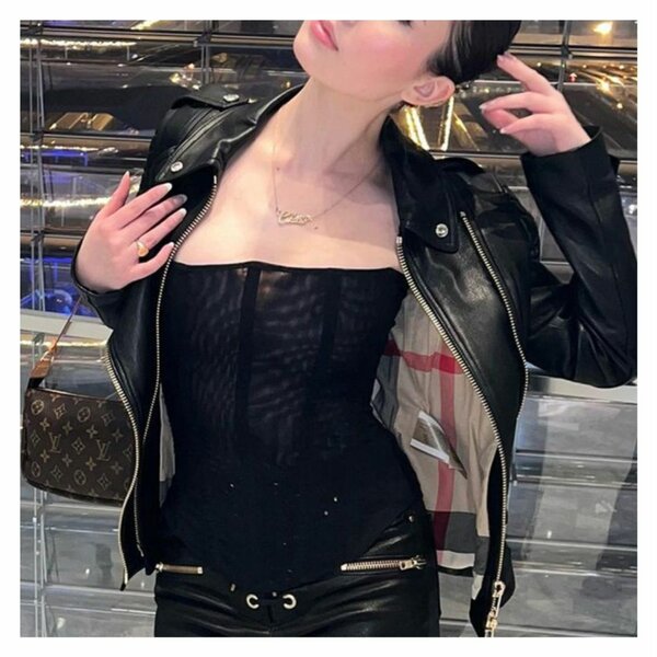 Corset bustier noir élégant