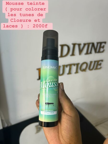 Mousse teinte ( pour colorer les tunes de Closure et laces )