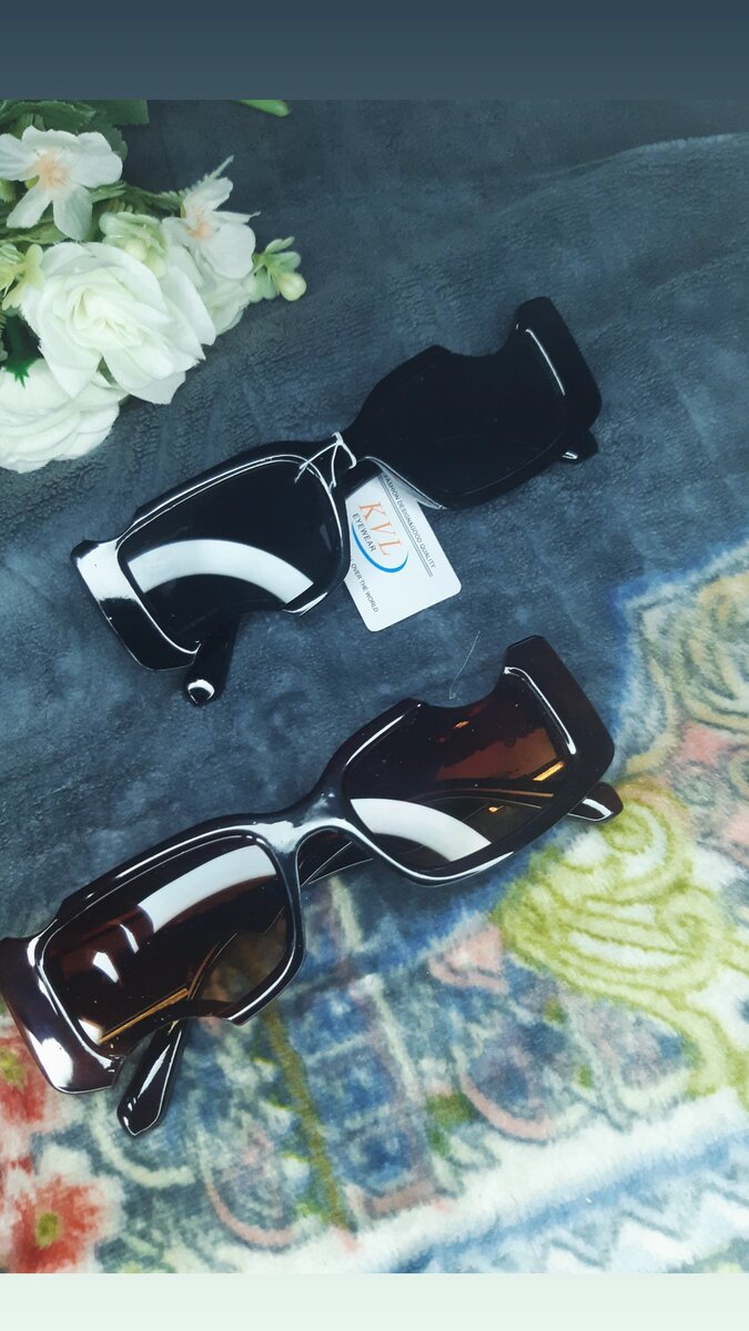 Lunettes de soleil stylées