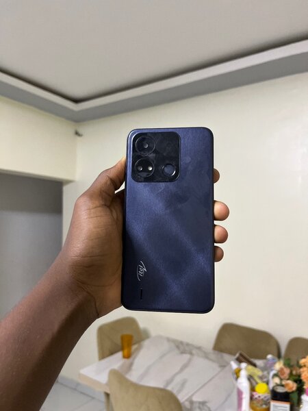 Itel A04 disponible