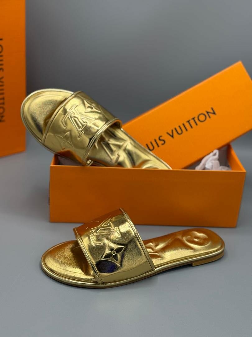 Ladies branded slippers