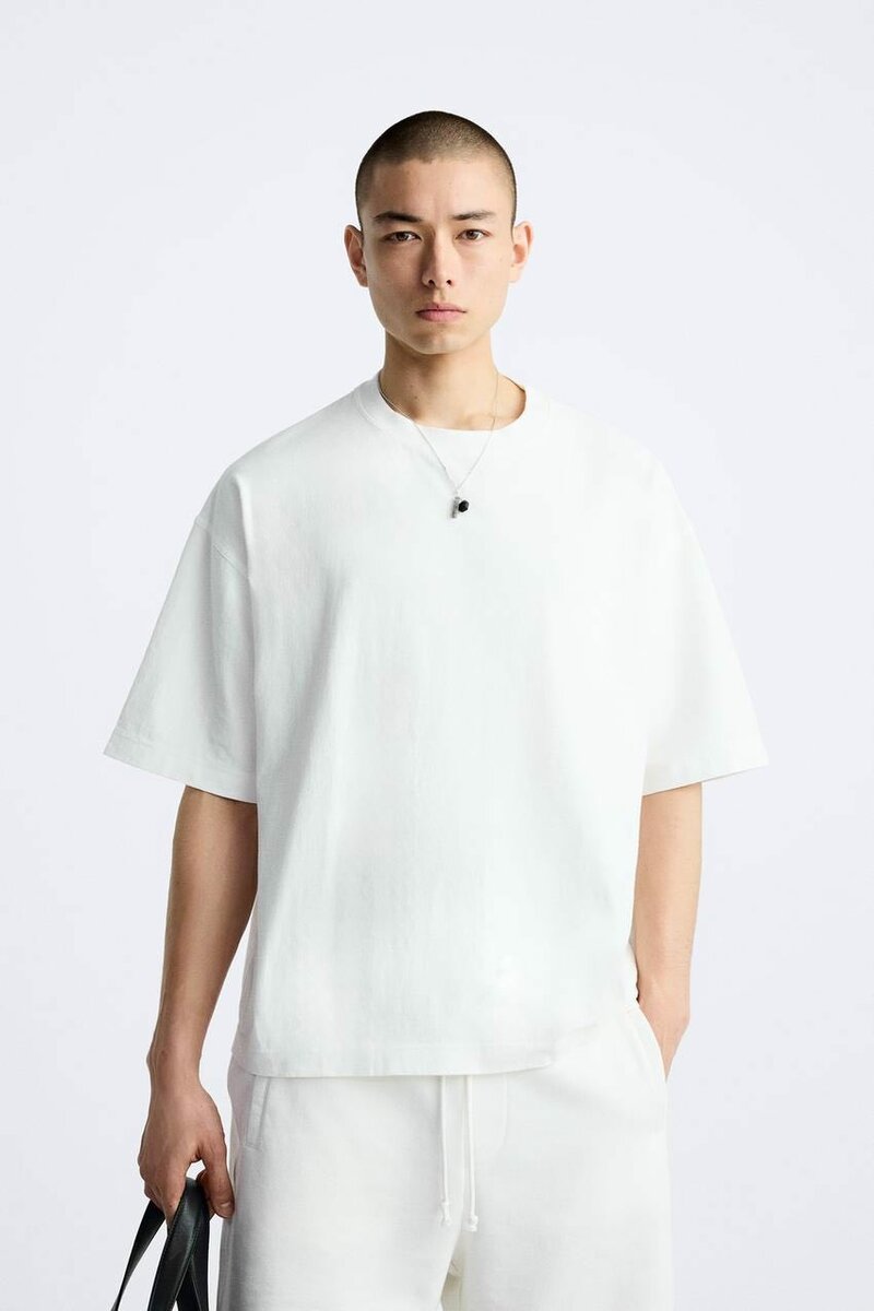 ZARA SLIM FIT T-SHIRT