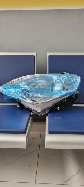 Phare AV Droit DZIRE