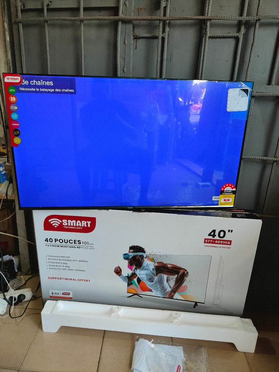 Téléviseur LED Smart 40 Pouces