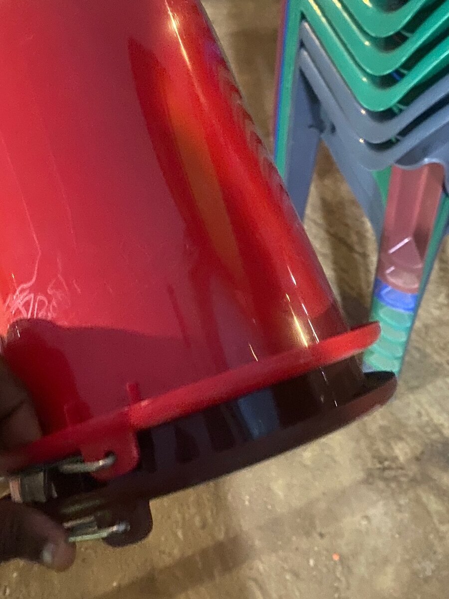 Cône de Signalisation Rouge