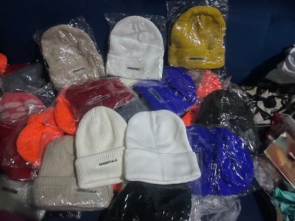 Bonnets en tricot unisexe