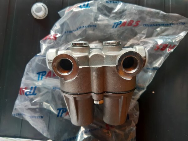 5 holes Distributor valve/circuit valve big hole &small hole