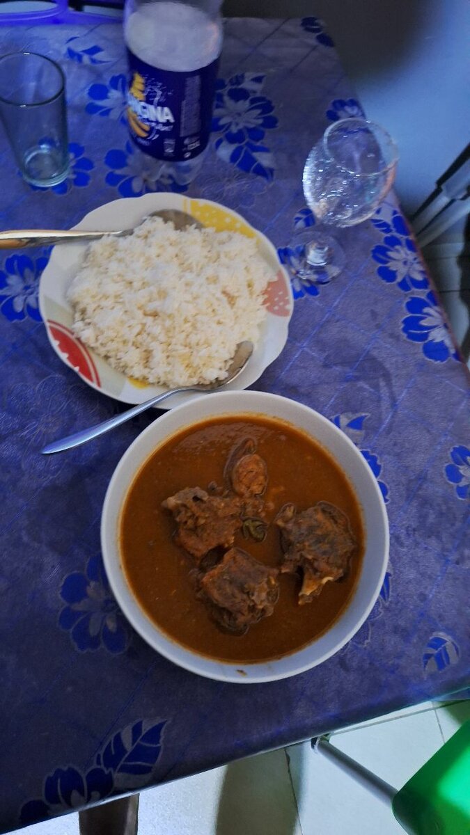 Foutou sauce bieukôsseu