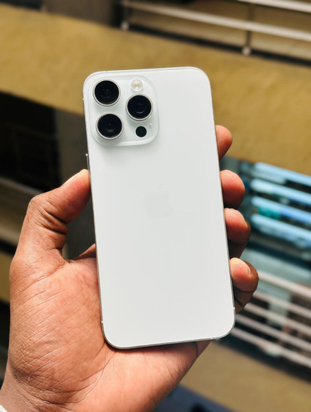 Iphone 15 pro max eSIM unlocked 256 gig