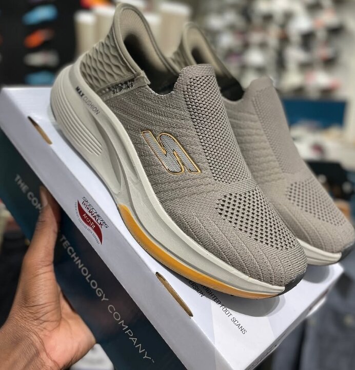 Stretchers sneakers beige