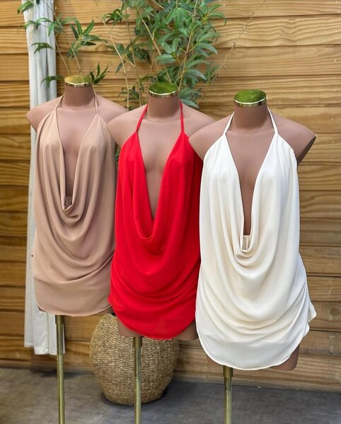 Robe dos nu élégante femmes
