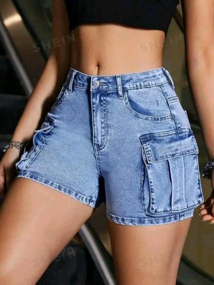 Short en jean utilitaire