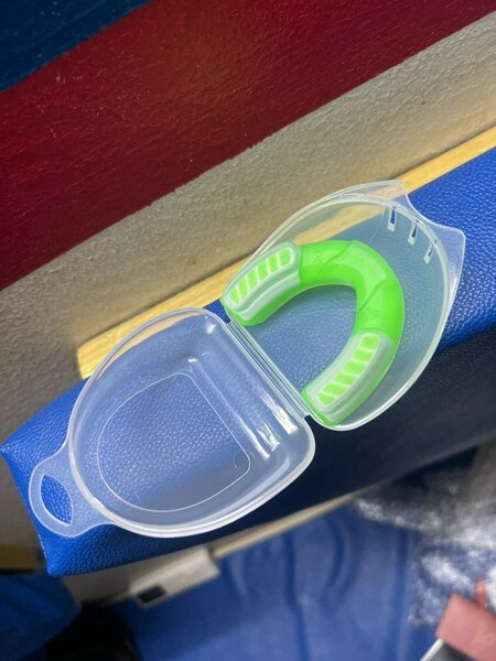 Protège-dents sport robuste