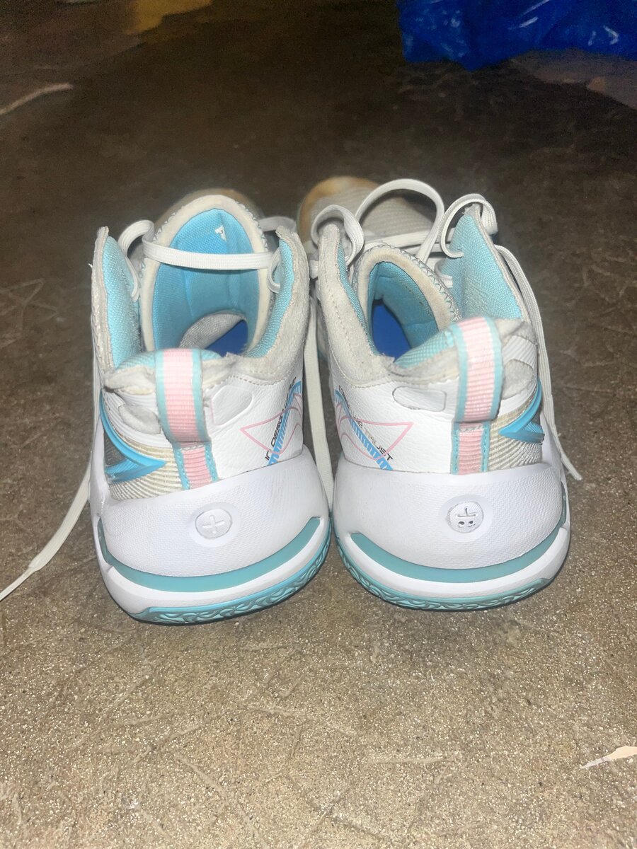 Baskets de sport blanches