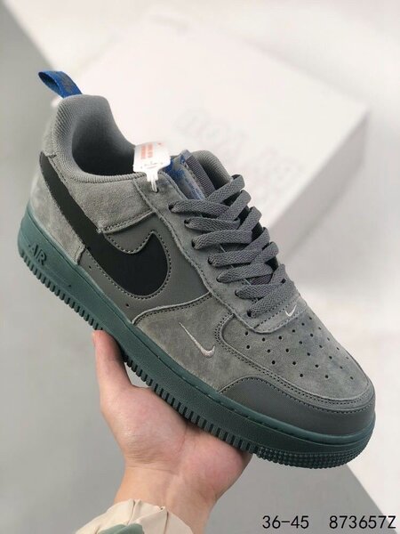 NIKE AIR FORCE