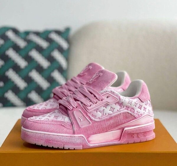L.V Sneakers en cuir rose
