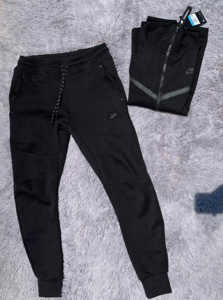Nike tech fleece
