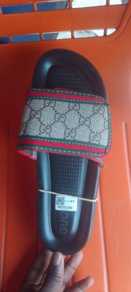 Gucci slides