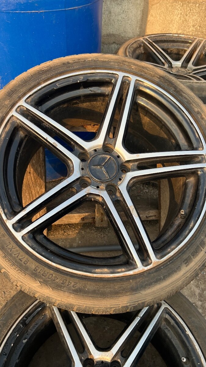Benz Rim 18 with powerful tires