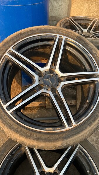 Benz Rim 18 with powerful tires
