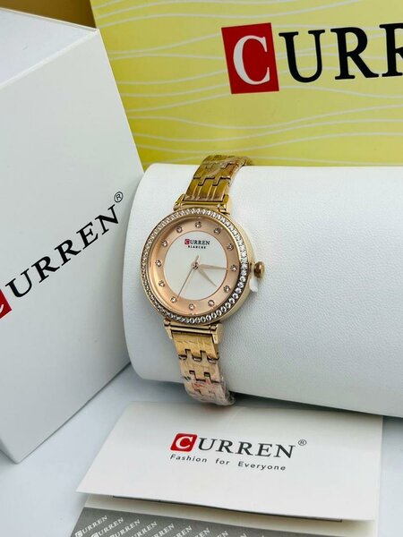 Montres Élégantes Curren