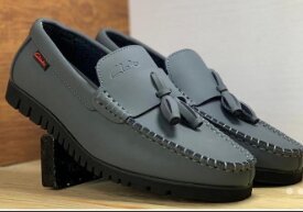 Fashionable men's loafers grey