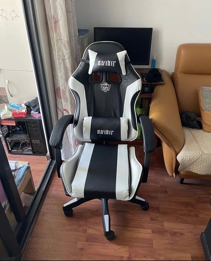 Gaming chair
