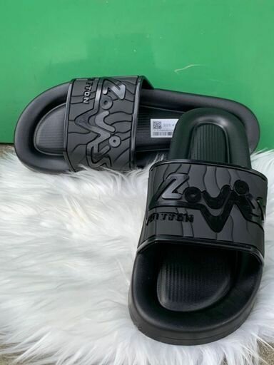 EASY SLIPPERS