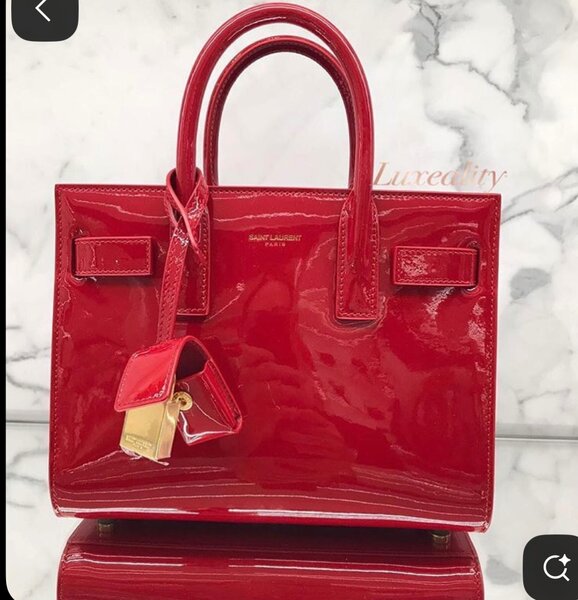 Sac à main cuir verni grand