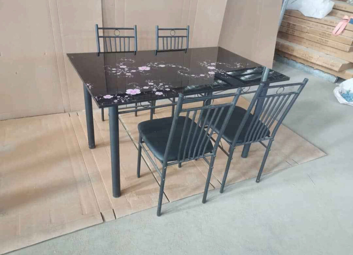 Table à manger moderne design