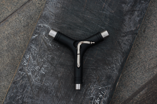 Мультитул для скейтборда