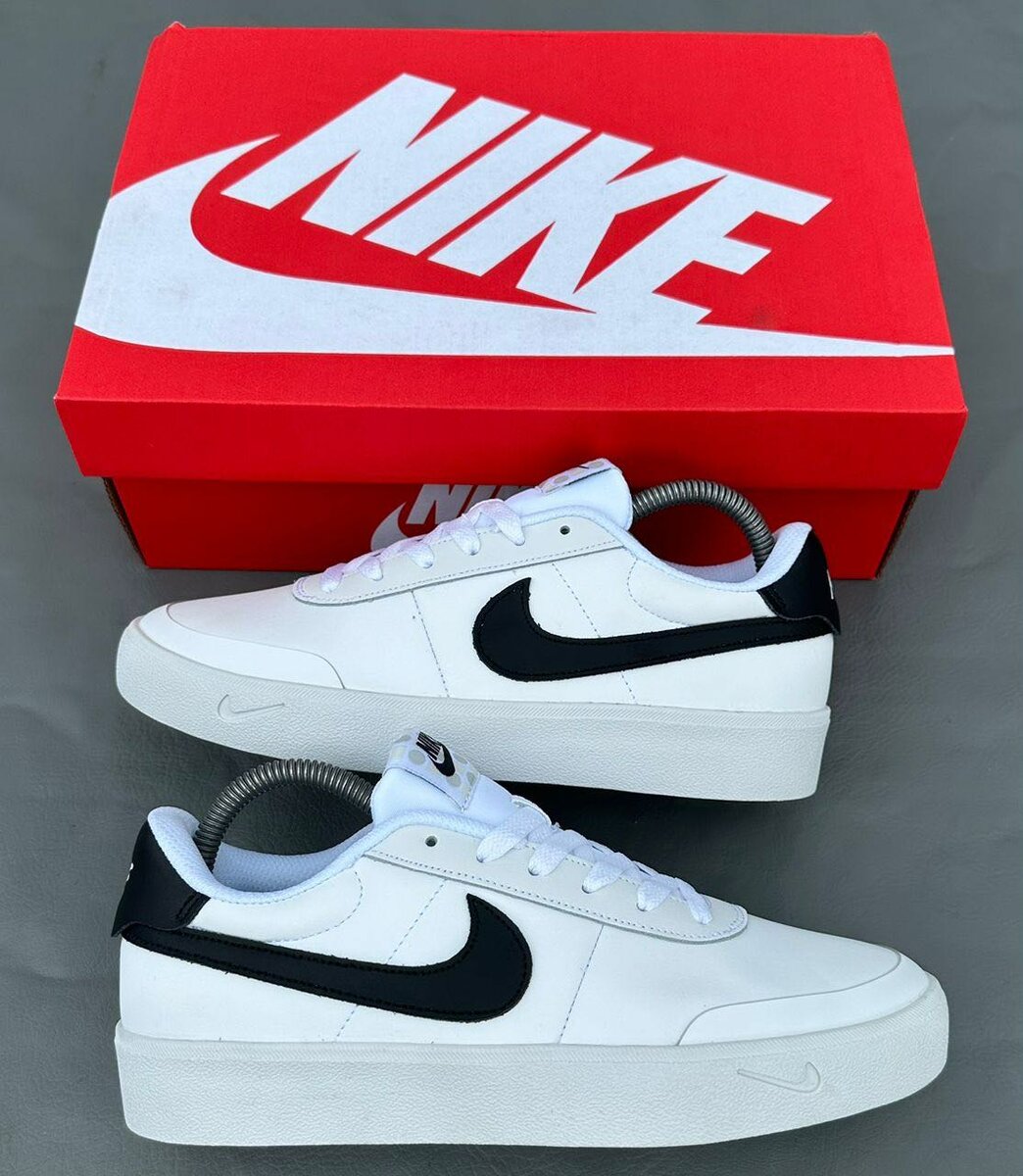 Nike Sneakers Blanche et Noire