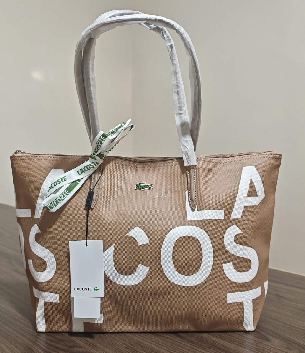 Sac cabas Lacoste moderne