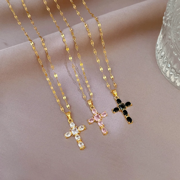 Collier Pendentif Croix Cristal
