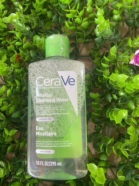 CeraVe Eau Micellaire Nettoyante