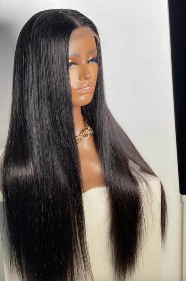 Perruque droite en dentelle