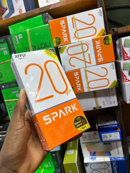 Tecno Spark 20 Pro 256GB 16GB
