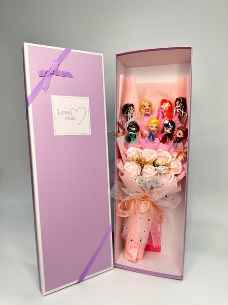 Букет кукол