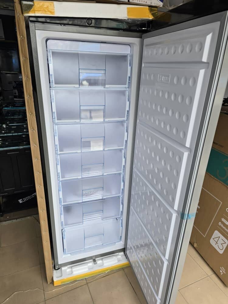 Congélateur Vertical iLux 350L