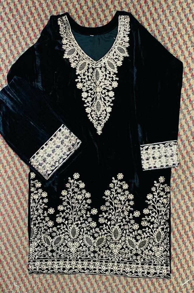 Ladies suit